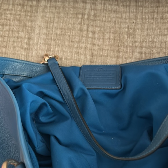 Coach blue Chicago,Ellis Tote with zipper closure inside pocket with zipper - Picture 6 of 8